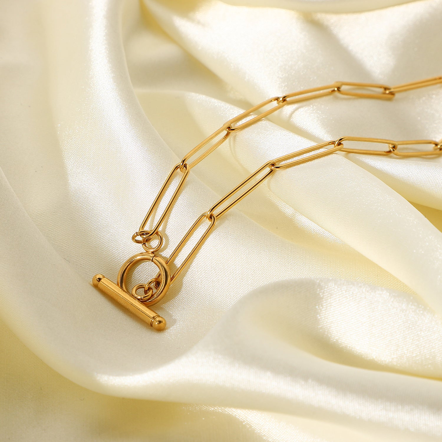 Fashionable Stainless Steel Titanium Steel-Plated Pendant Necklace