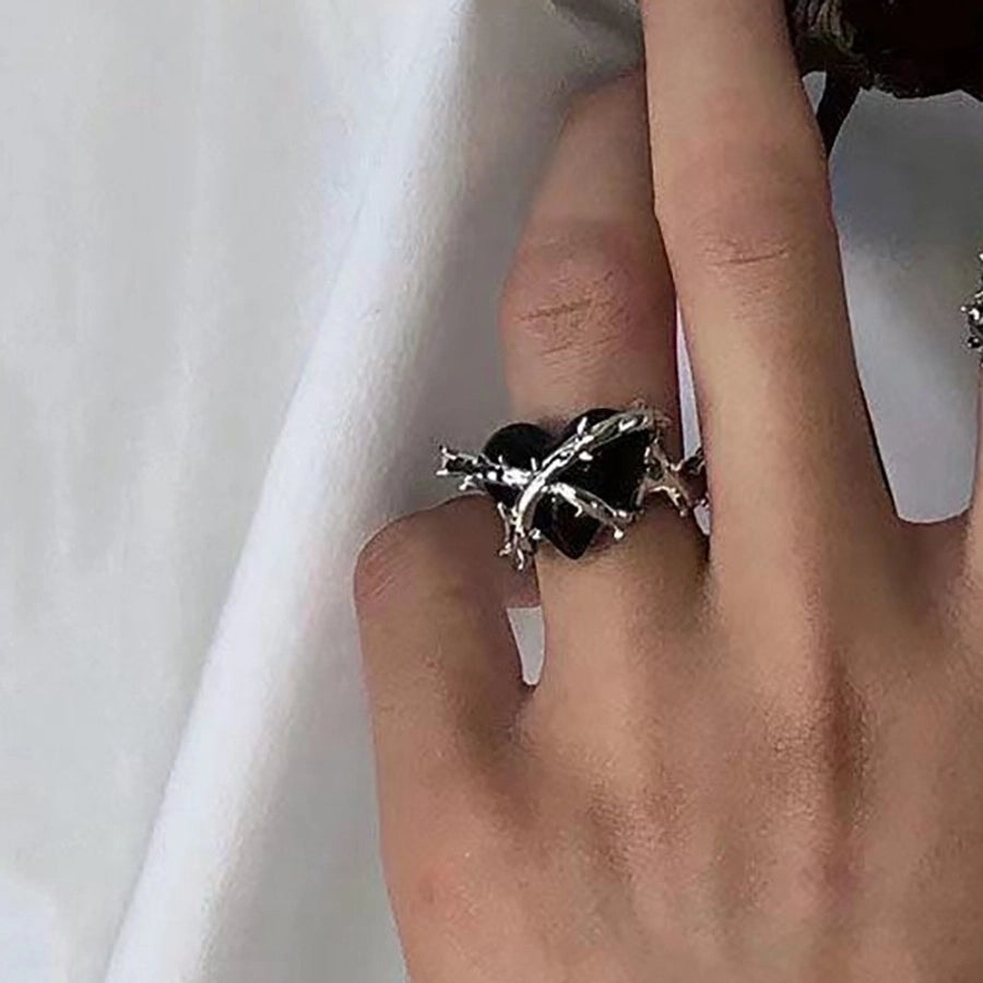Sleek Hollow Zircon Ring