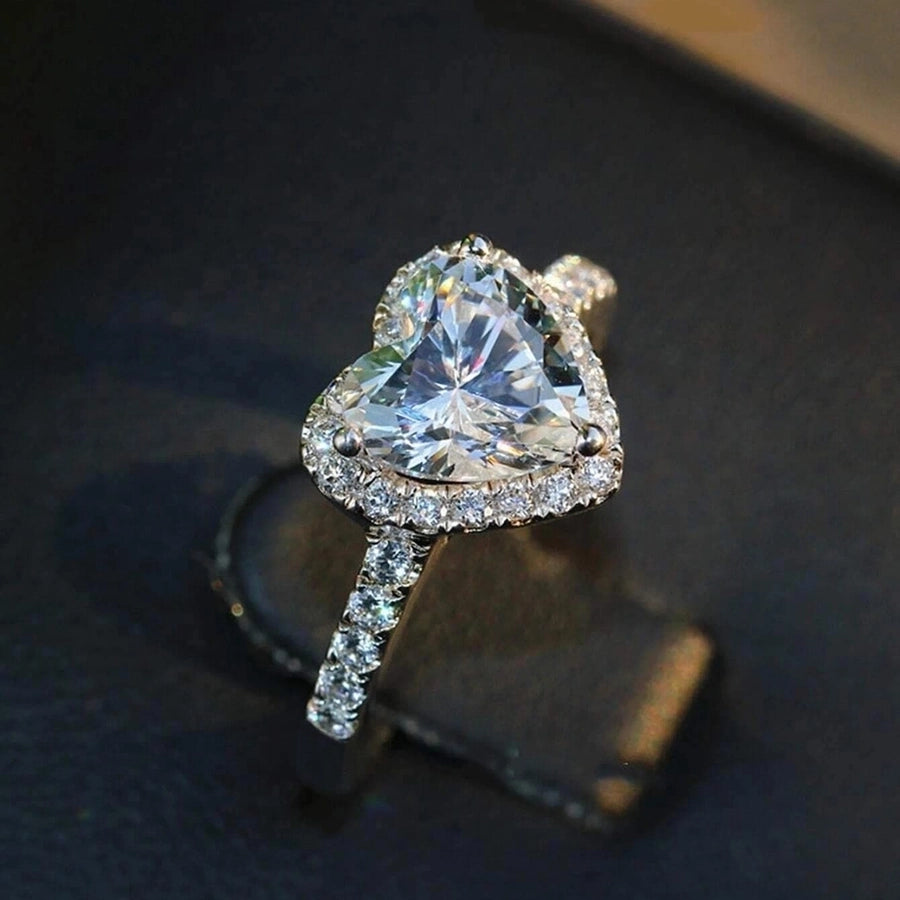Classic Lady Heart-Shaped Ring