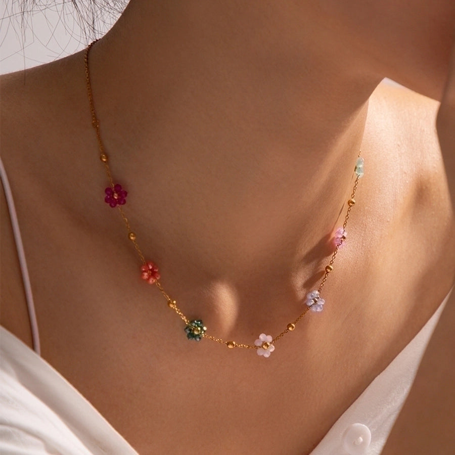 Little Flower Pendant Necklace