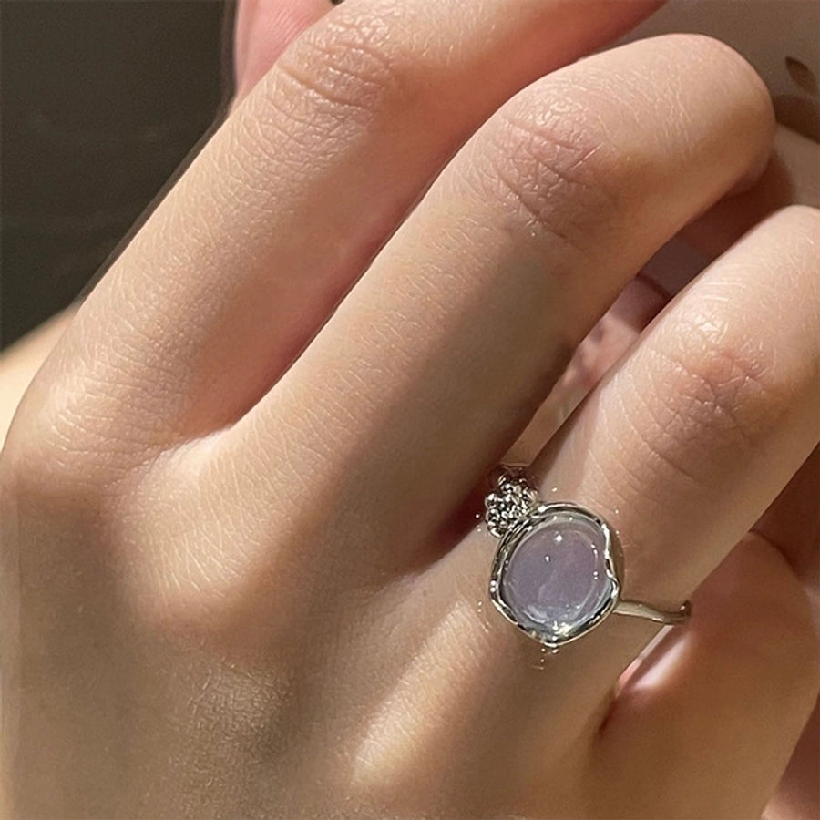 Sleek Hollow Zircon Ring