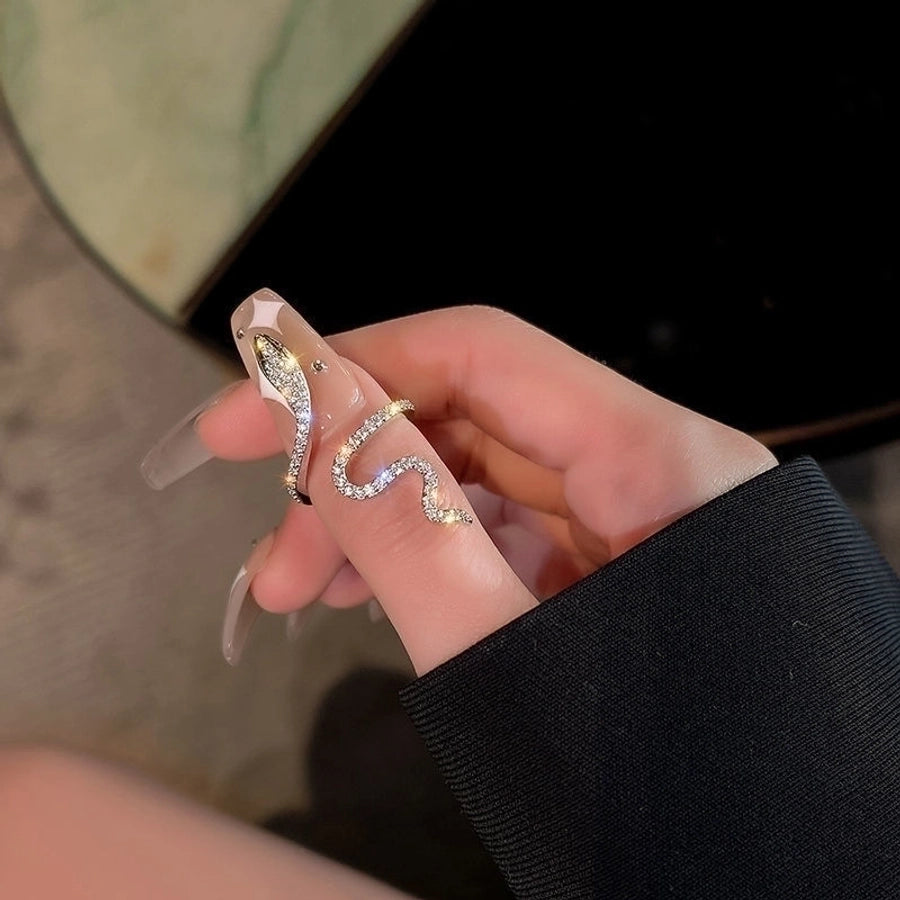 Sleek Hollow Zircon Ring