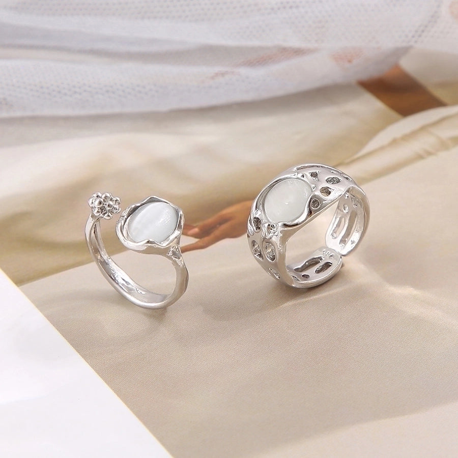 Sleek Hollow Zircon Ring