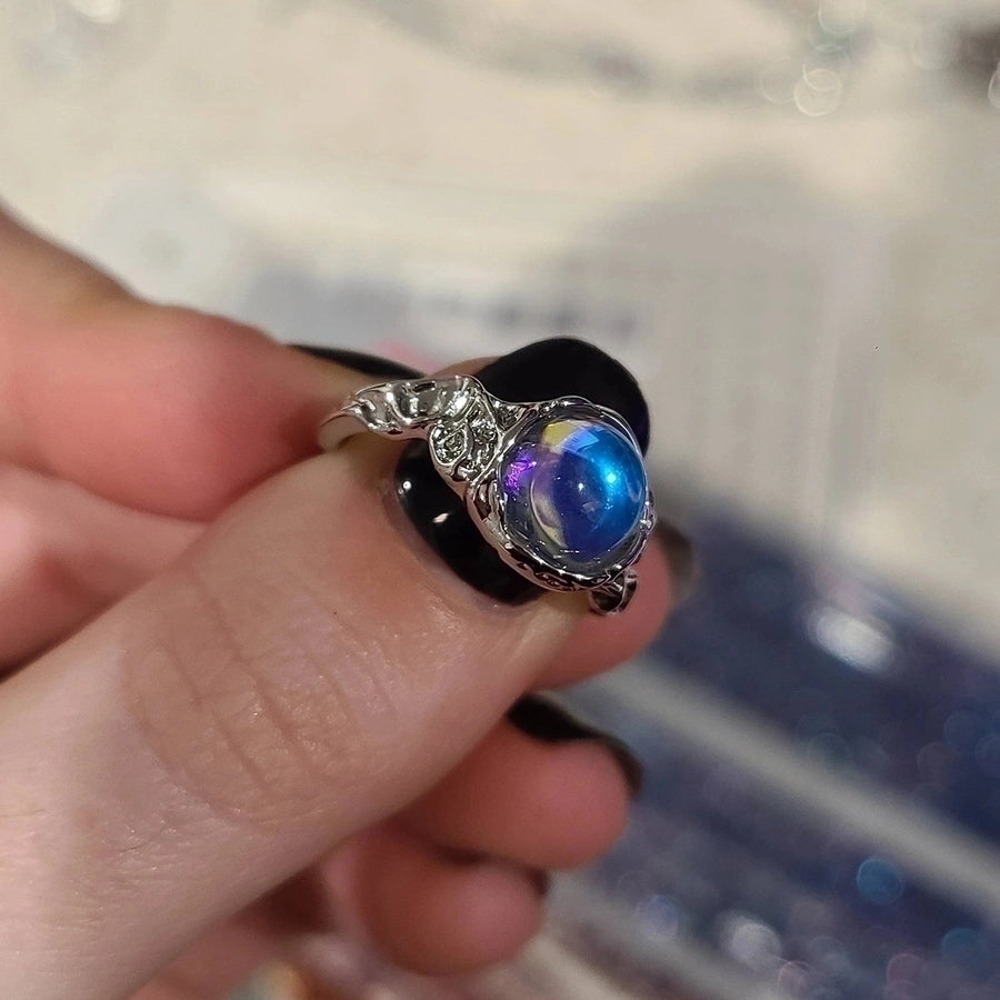 Sleek Hollow Zircon Ring