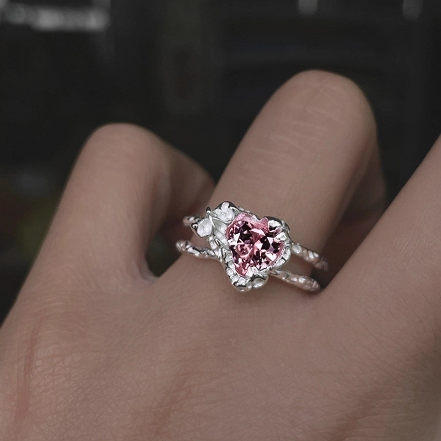 Sleek Hollow Zircon Ring