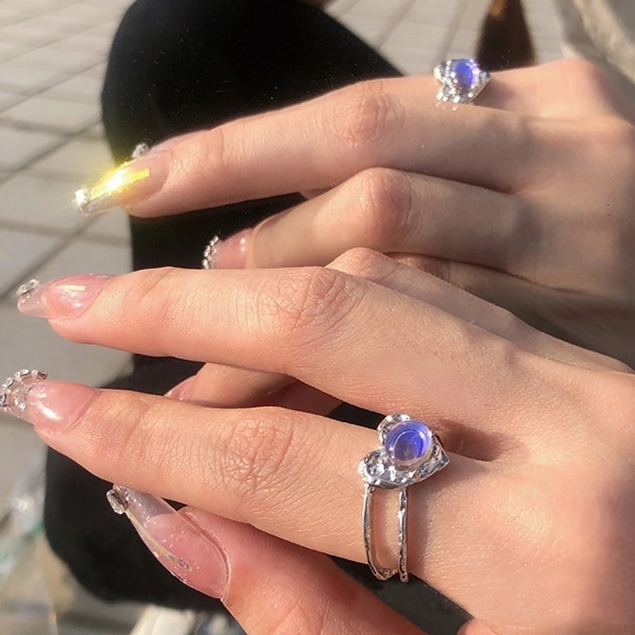 Sleek Hollow Zircon Ring