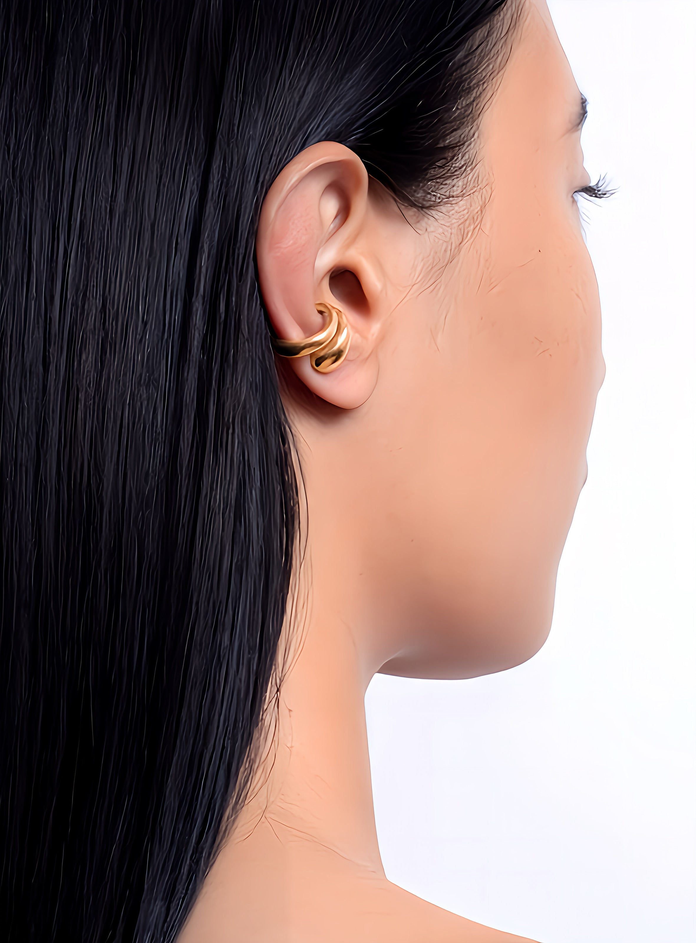 Elegant Gold Ear Cuff | Minimalist No-Piercing Earring