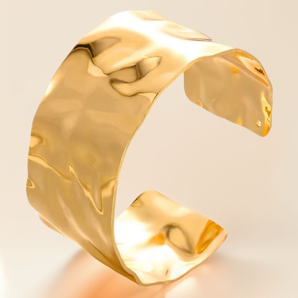 Elegant Gold Wave Cuff Bangle