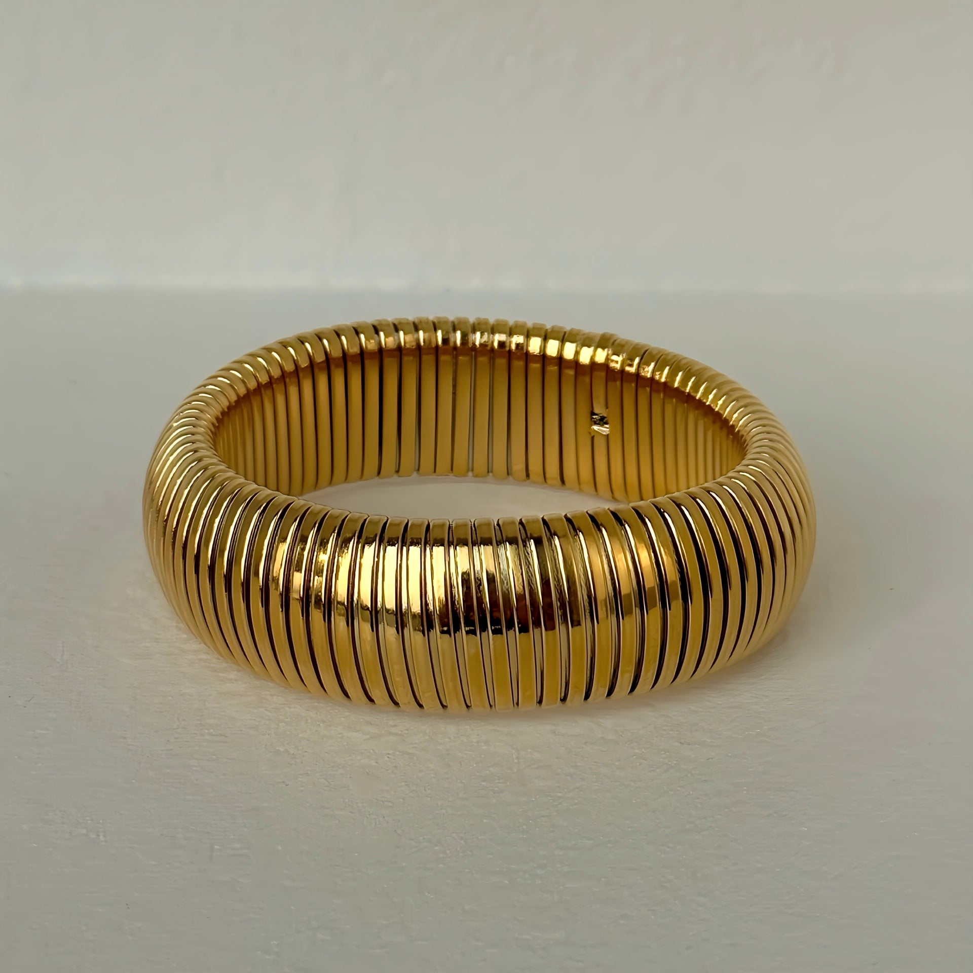 18k Gold Plated Titanium Ribbeded Bracelet