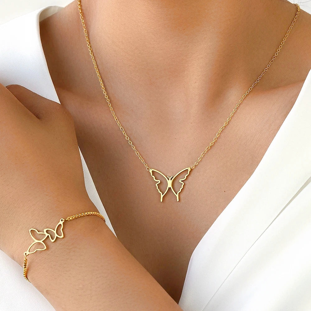 Gorgeous Butterfly Pendant Jewelry Set