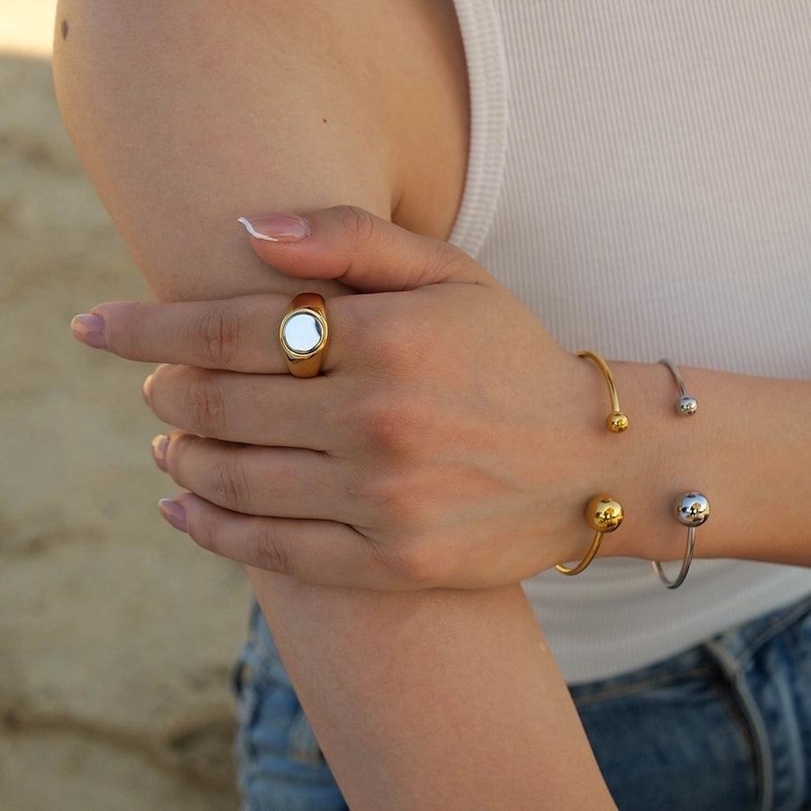 Elegant Ball Bangle