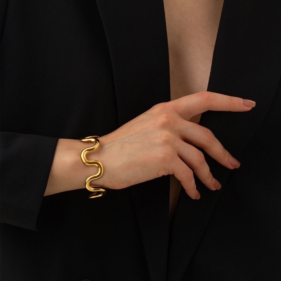 Geometric Chic Bangle