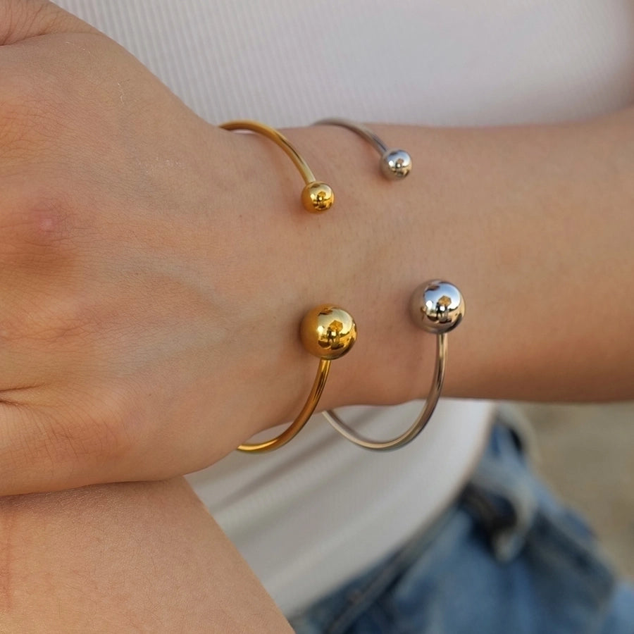 Elegant Ball Bangle