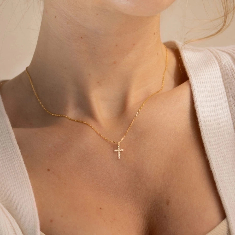 Elegant Cross Zircon Pendant Necklace