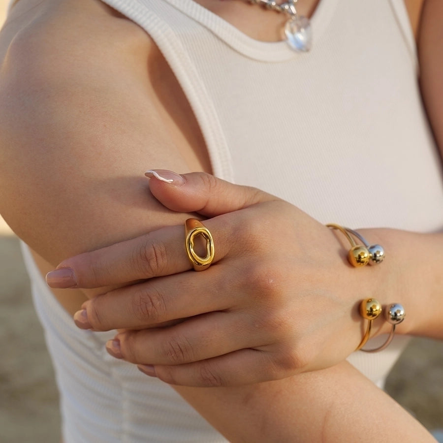 Elegant Ball Bangle